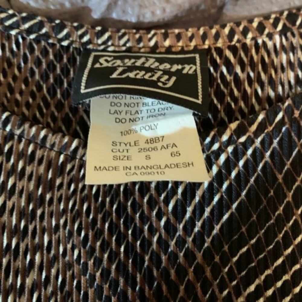 NWOT ribbed Southern Lady long sleeve top - Picture 6 of 6